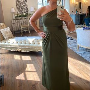Olive Vera Wang Bridesmaid Dress Size 14